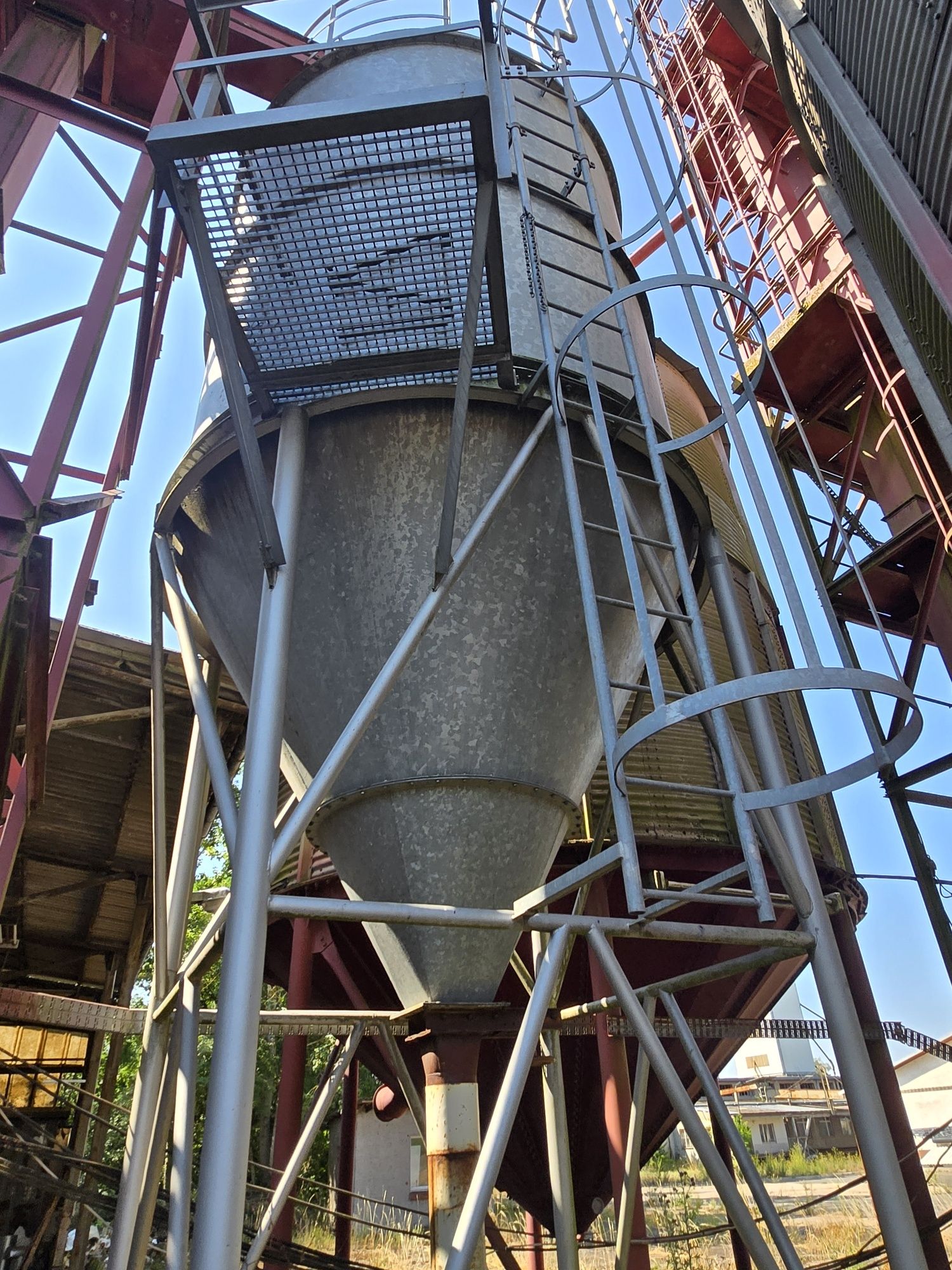 Silos zbożowy ocynkowany